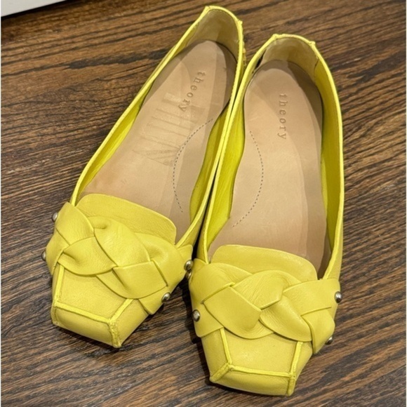 Theory Minerva Leather Yellow Lemon Flats Moccasin Size 38.5 - Picture 1 of 11